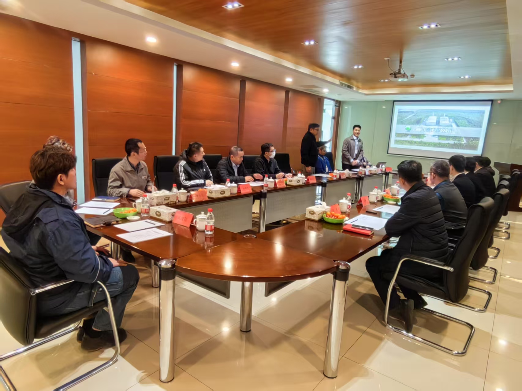 2025.2.21-北京市臺聯(lián)、通州區(qū)統(tǒng)戰(zhàn)部、永樂店鎮(zhèn)政府領導來公司蒞臨指導